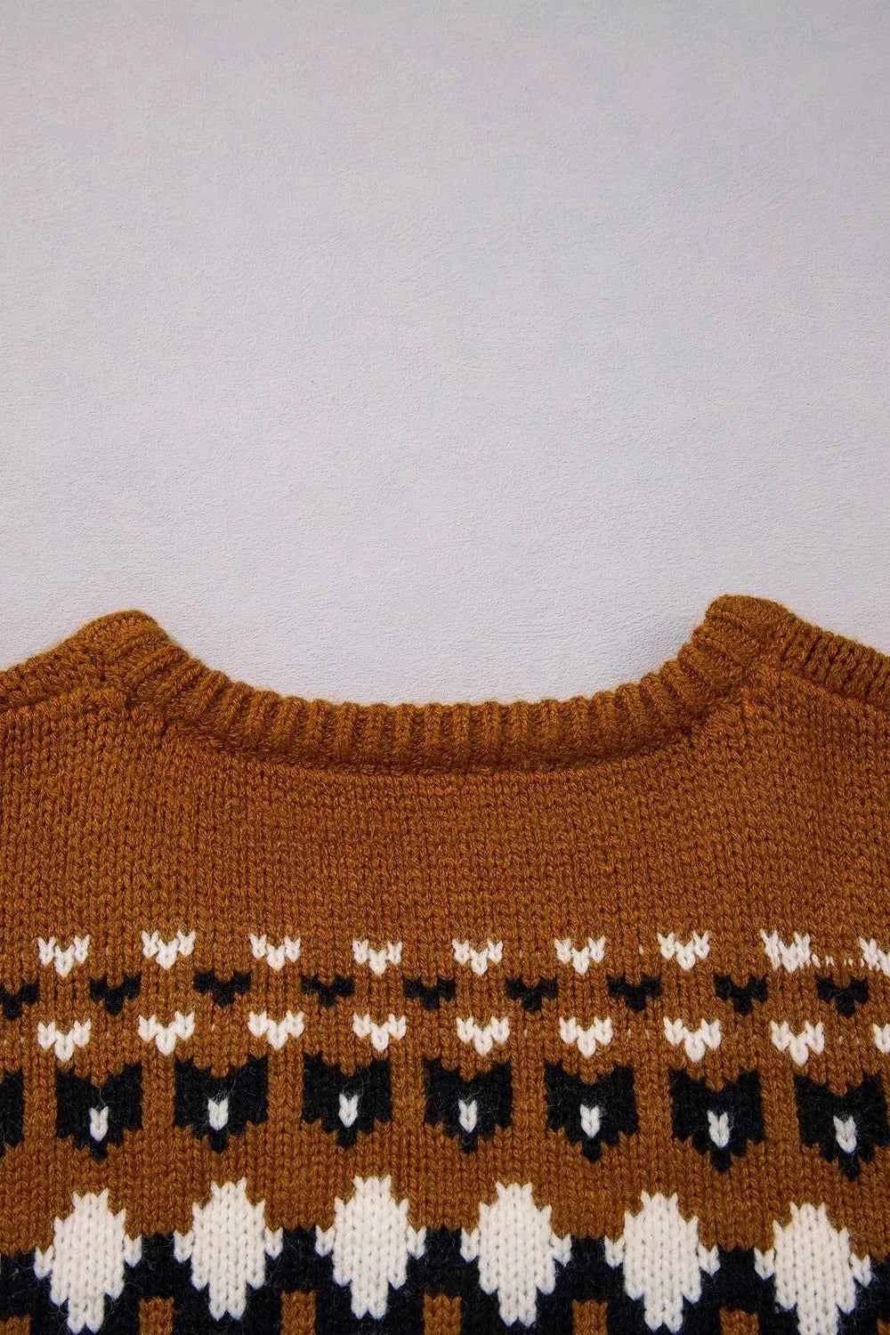 V Neck Short Sleeve Geometric Sweater