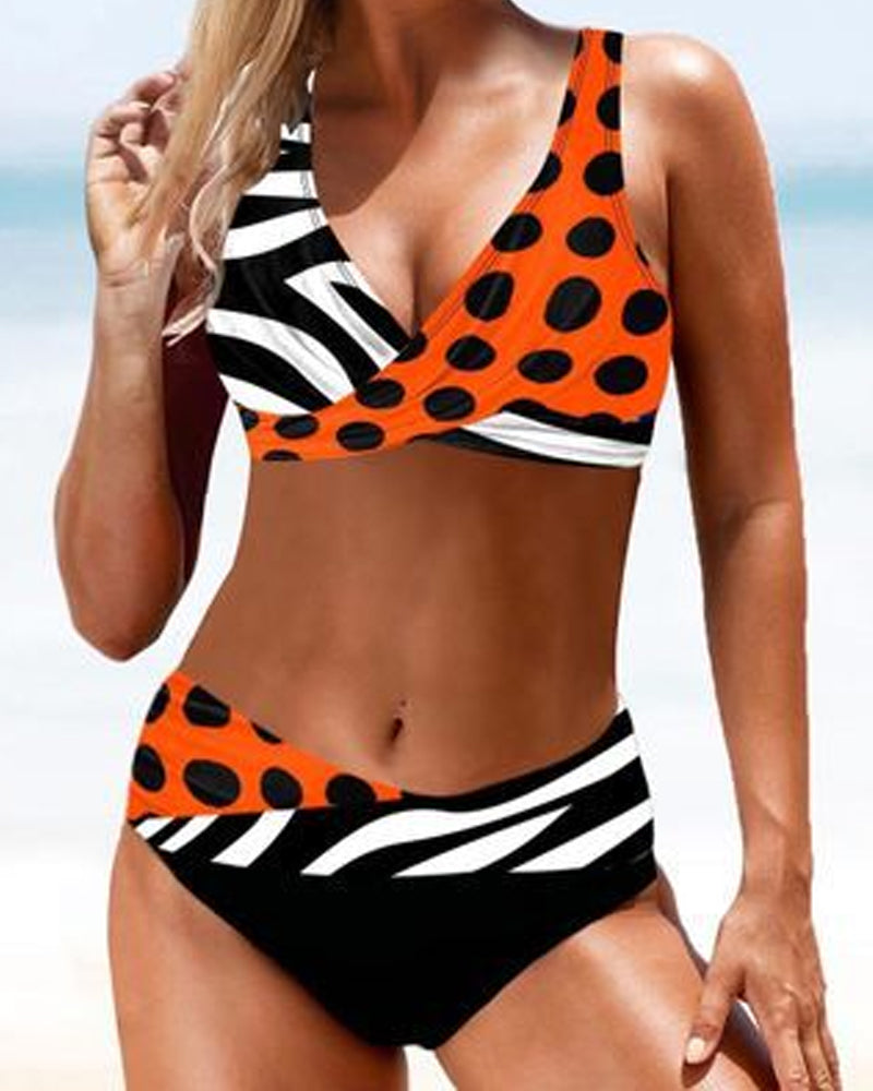 Geometric Print Twist Front High Waist Bikini Set