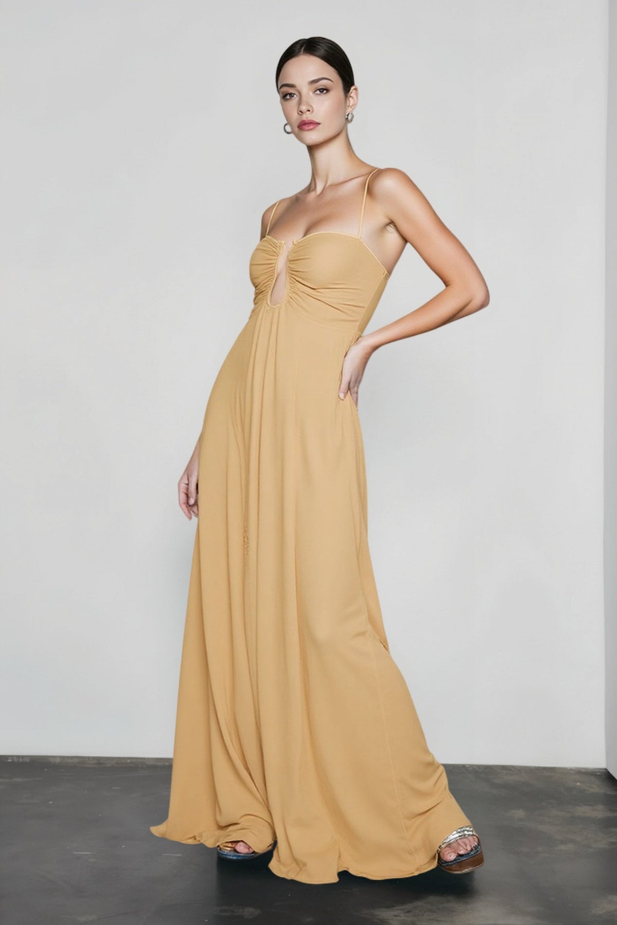 Spaghetti Strap Ruched Bust Keyhole Cut Out Flowy Maxi Dress 4