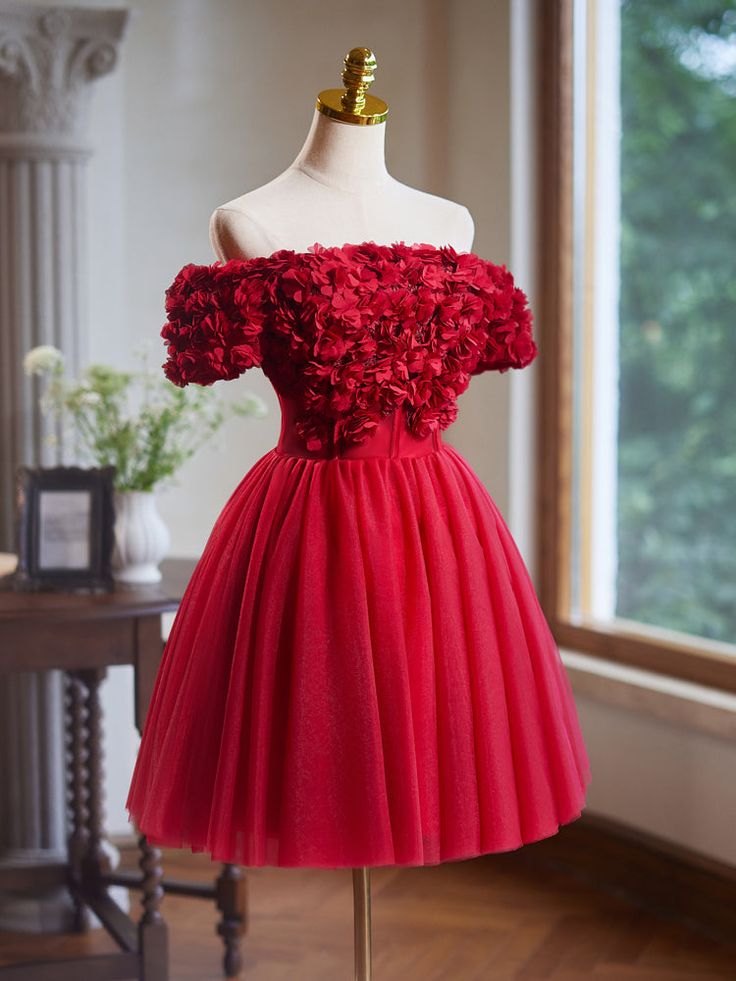 Off The Shoulder Flower Bodice Tulle Short Homecoming Dress