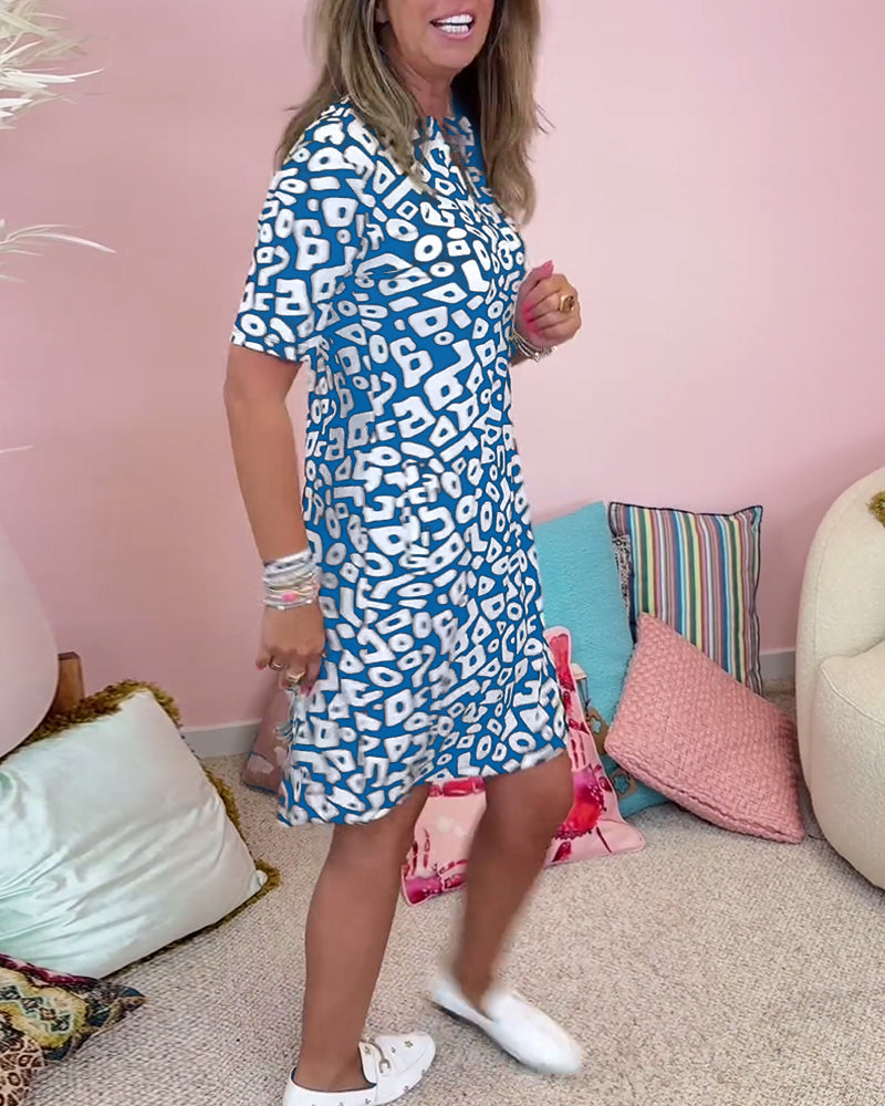 Geometric Print Short Sleeve Pocket Shift Mini Dress