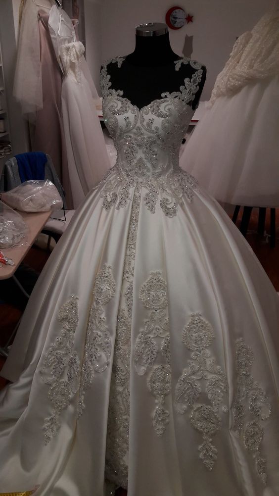 A Line Bride Dress Custom Made Lace Satin Wedding Dress fg6084