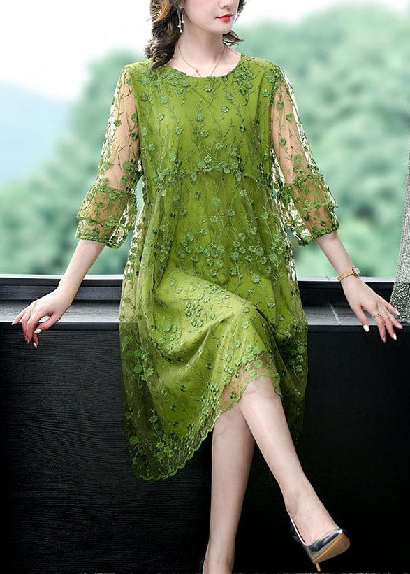 Beautifully Crafted Dress in a Classic Style