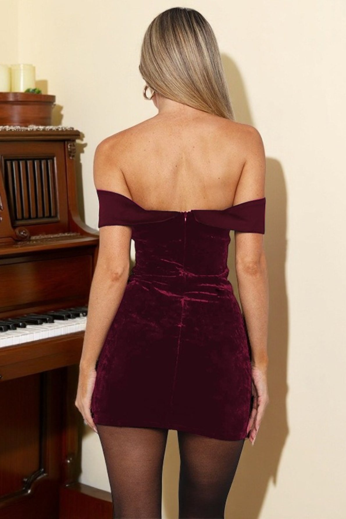 Sequin Off Shoulder Sweetheart Bodycon Mini Dress