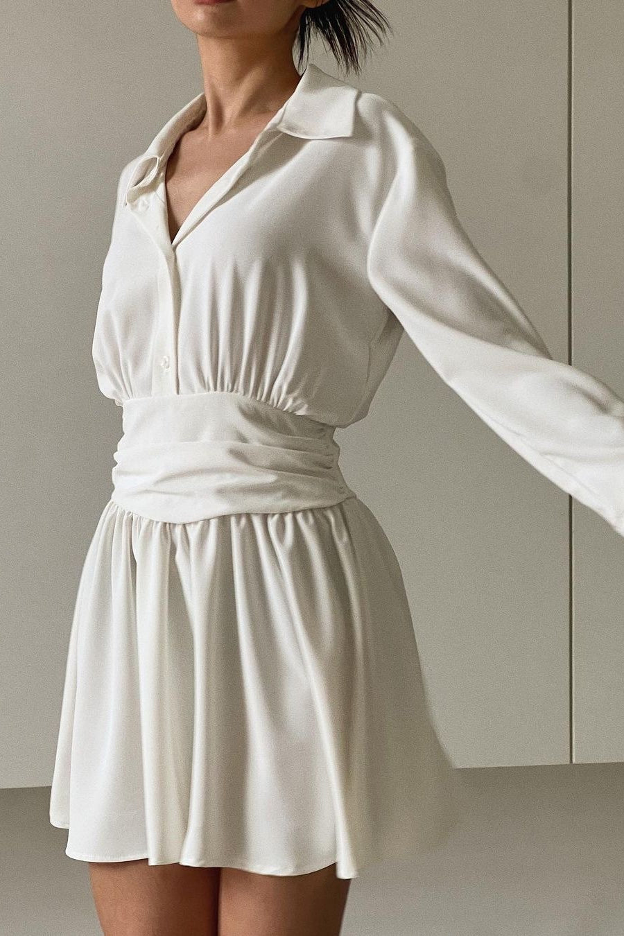 V Neck Ruched Long Sleeve Midi Dress