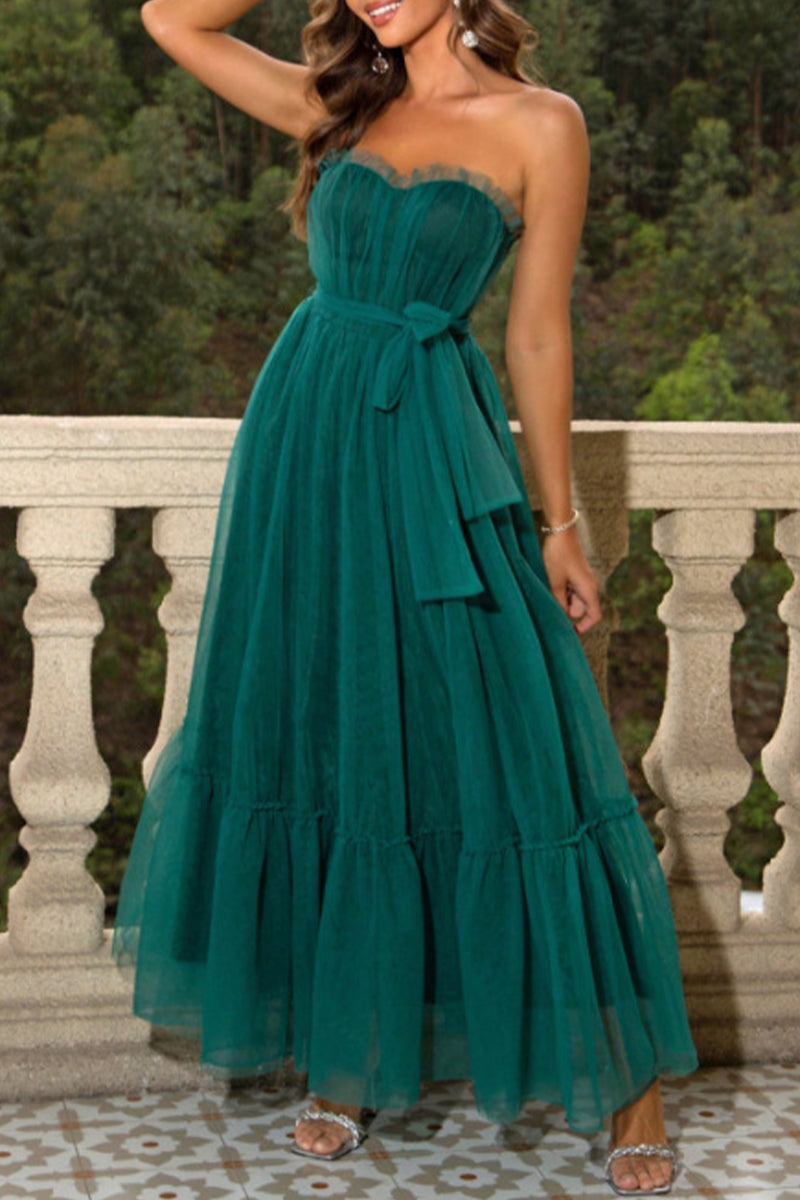 Classic Vintage & Enduringly Stylish Dress