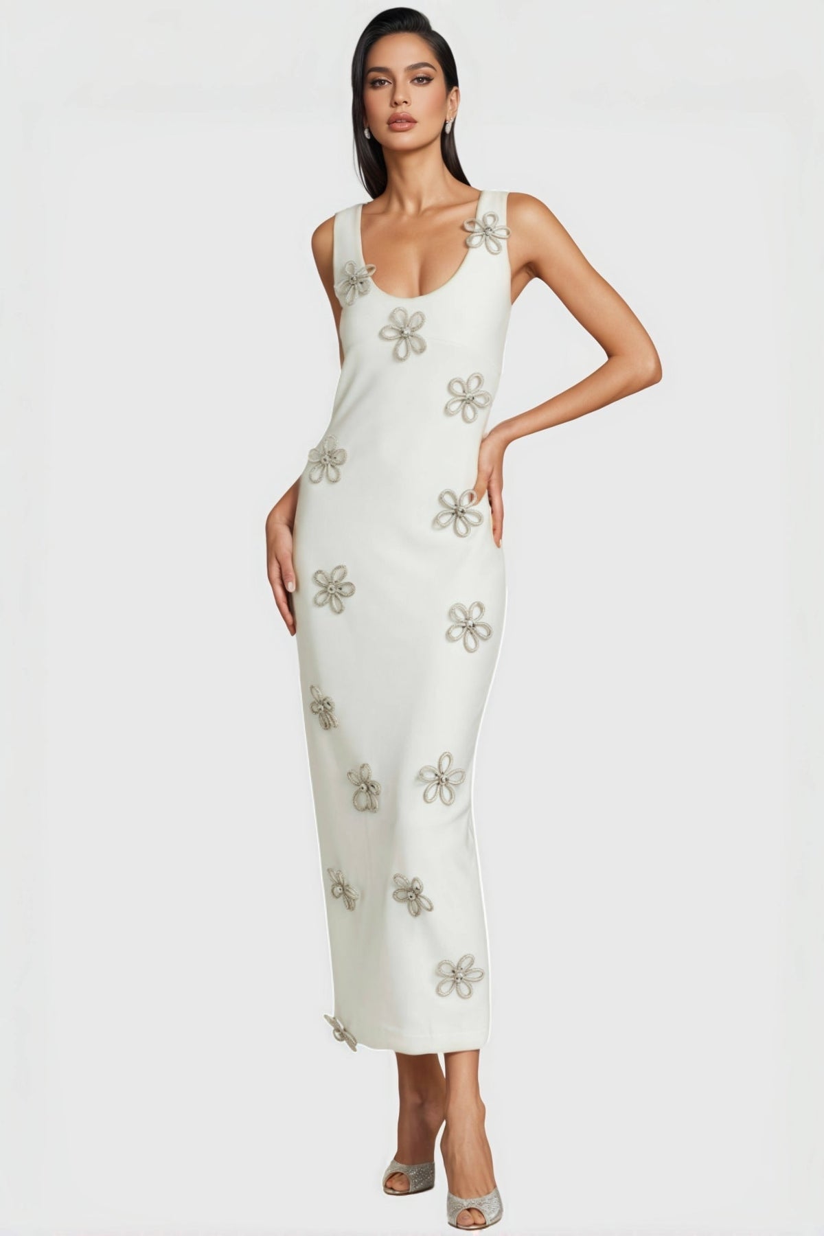 Scoop Neck Sleeveless Rhinestone Flower Applique Column Maxi Dress