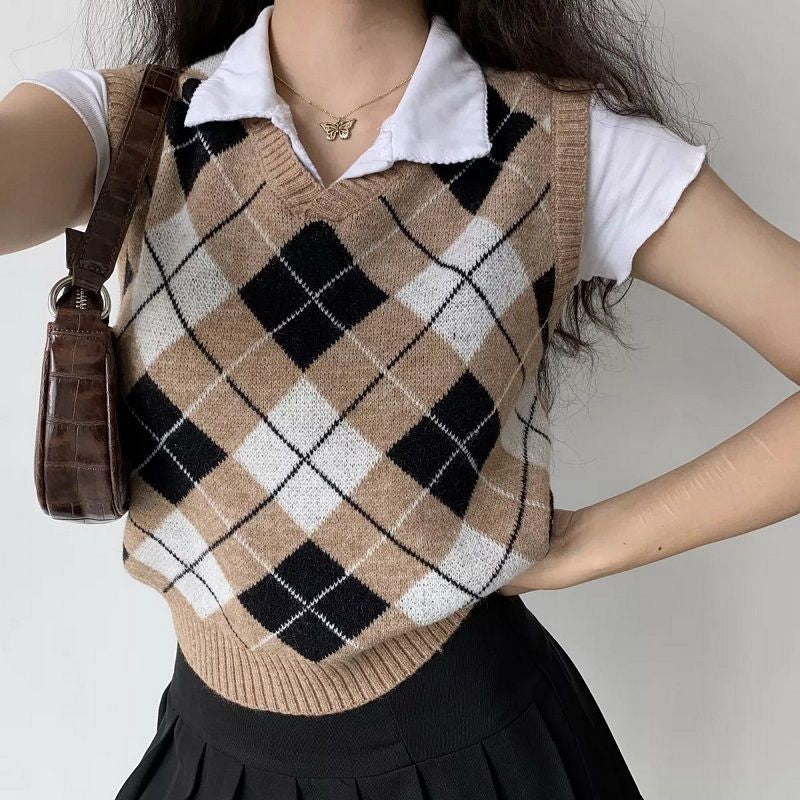Diamond Pattern Classic Knitted Vest Sweater