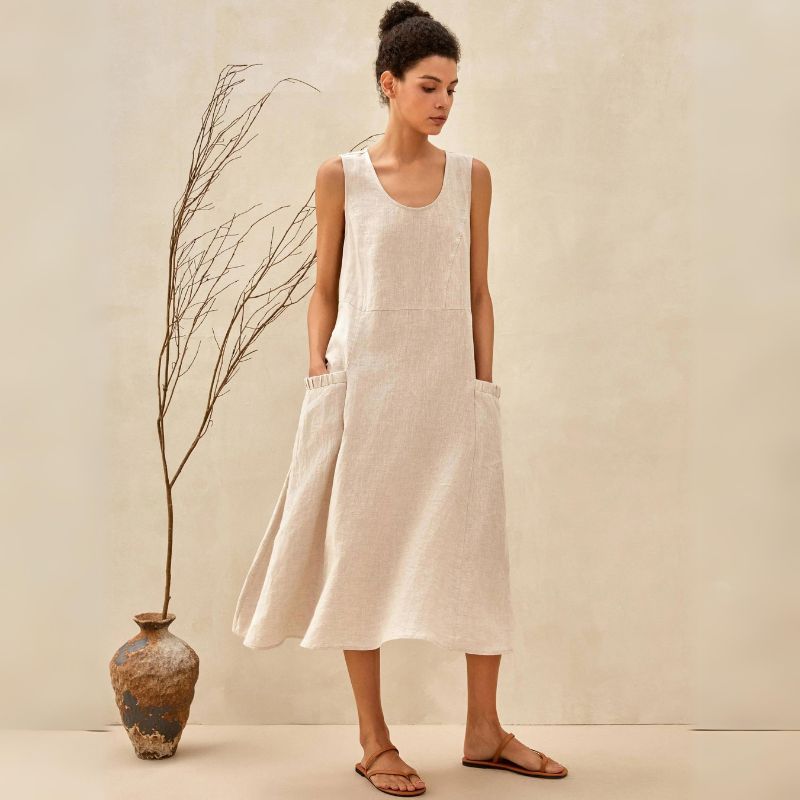 Scoop Neck Wide Strap Patch Pocket Diagonal Seam Relaxed A-Line Midi Dress