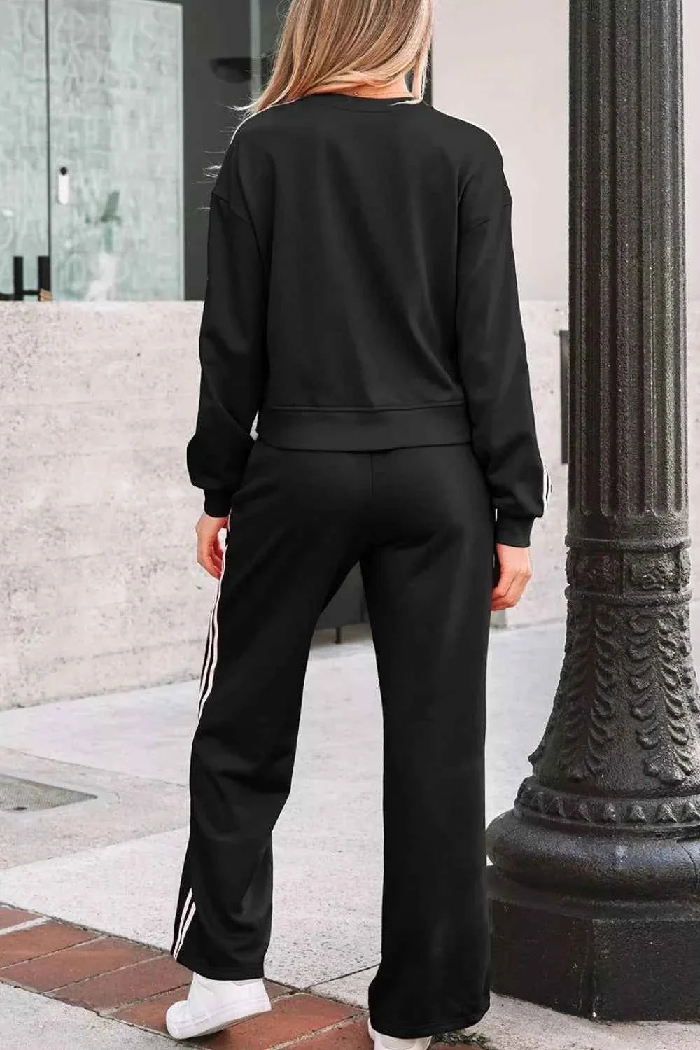 Striped Detail Crewneck Pullover Elastic Sweatpants 2pcs Outfit