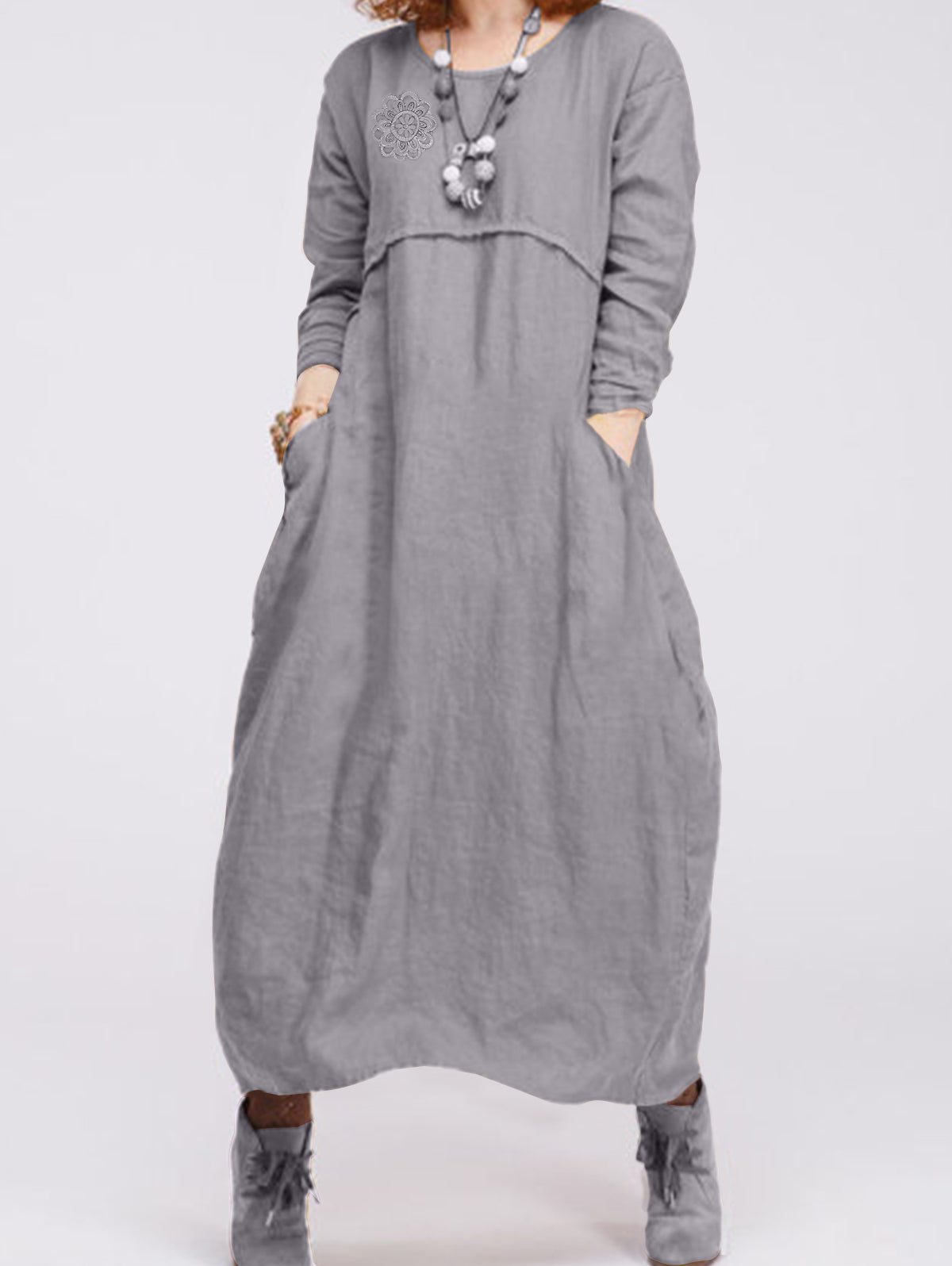 Well Tailored Dress with a Graceful Silhouette