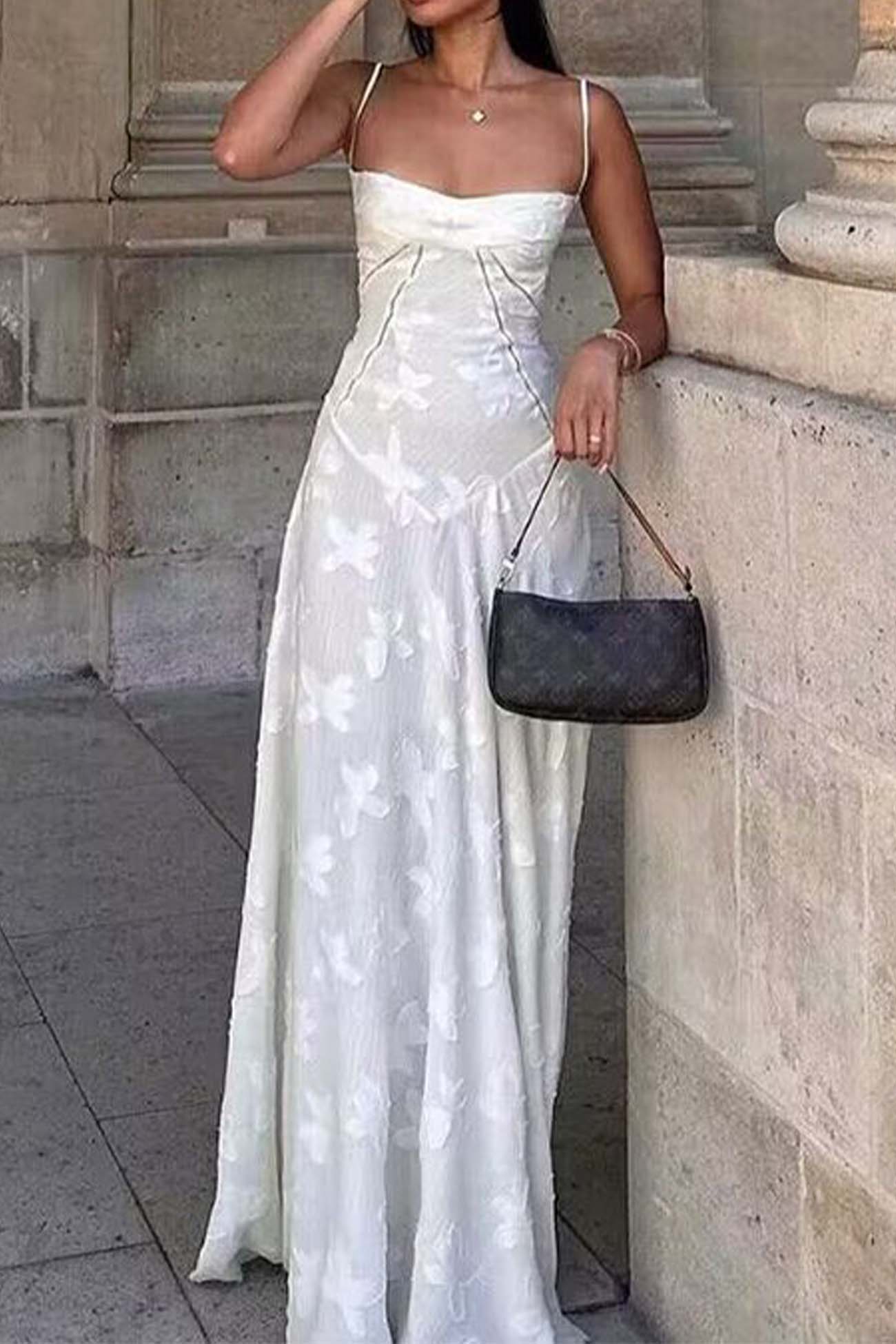 Gracefully Styled Dress for Any Occasion
