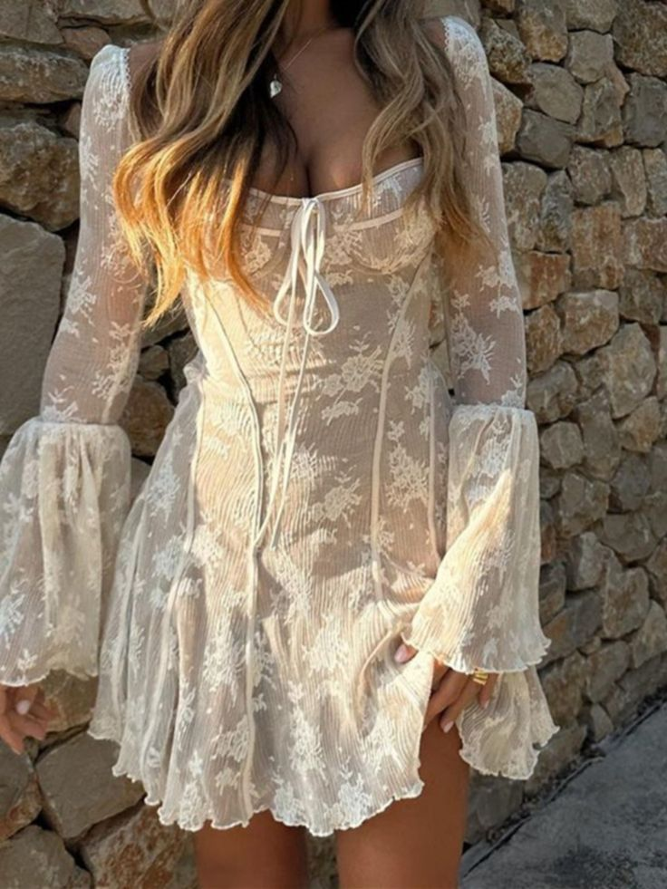 Sweet Lace Long Sleeves A Line Homecoming Dress Short Graduation Dress cc1852
