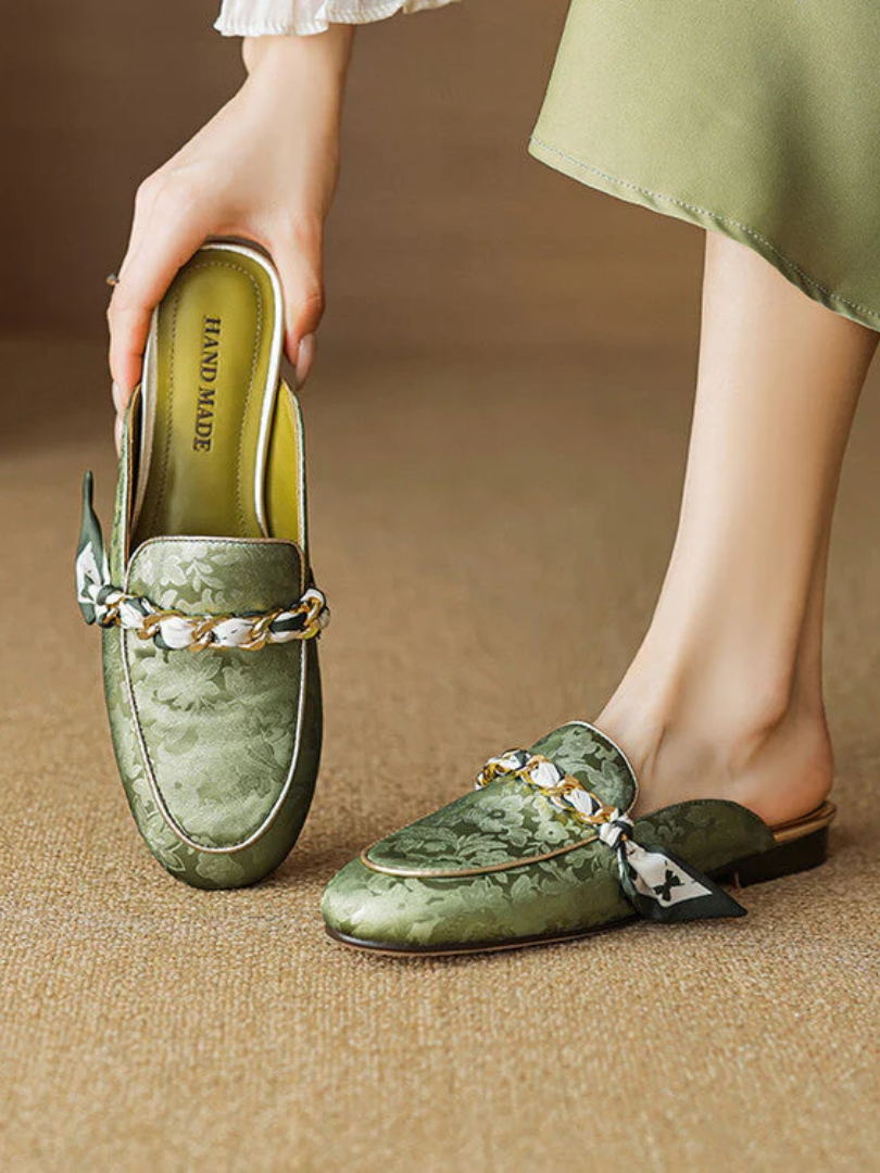 Floral Jacquard Chain Detail Pointed Toe Flat Mules