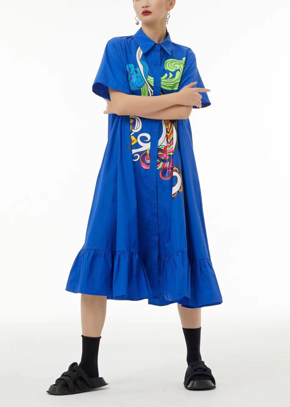 Effortlessly Elegant Dress with a Timeless Design