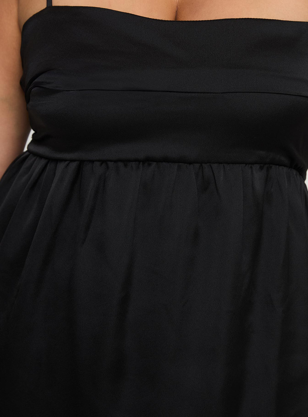 Ortega Mini Dress Black Curve