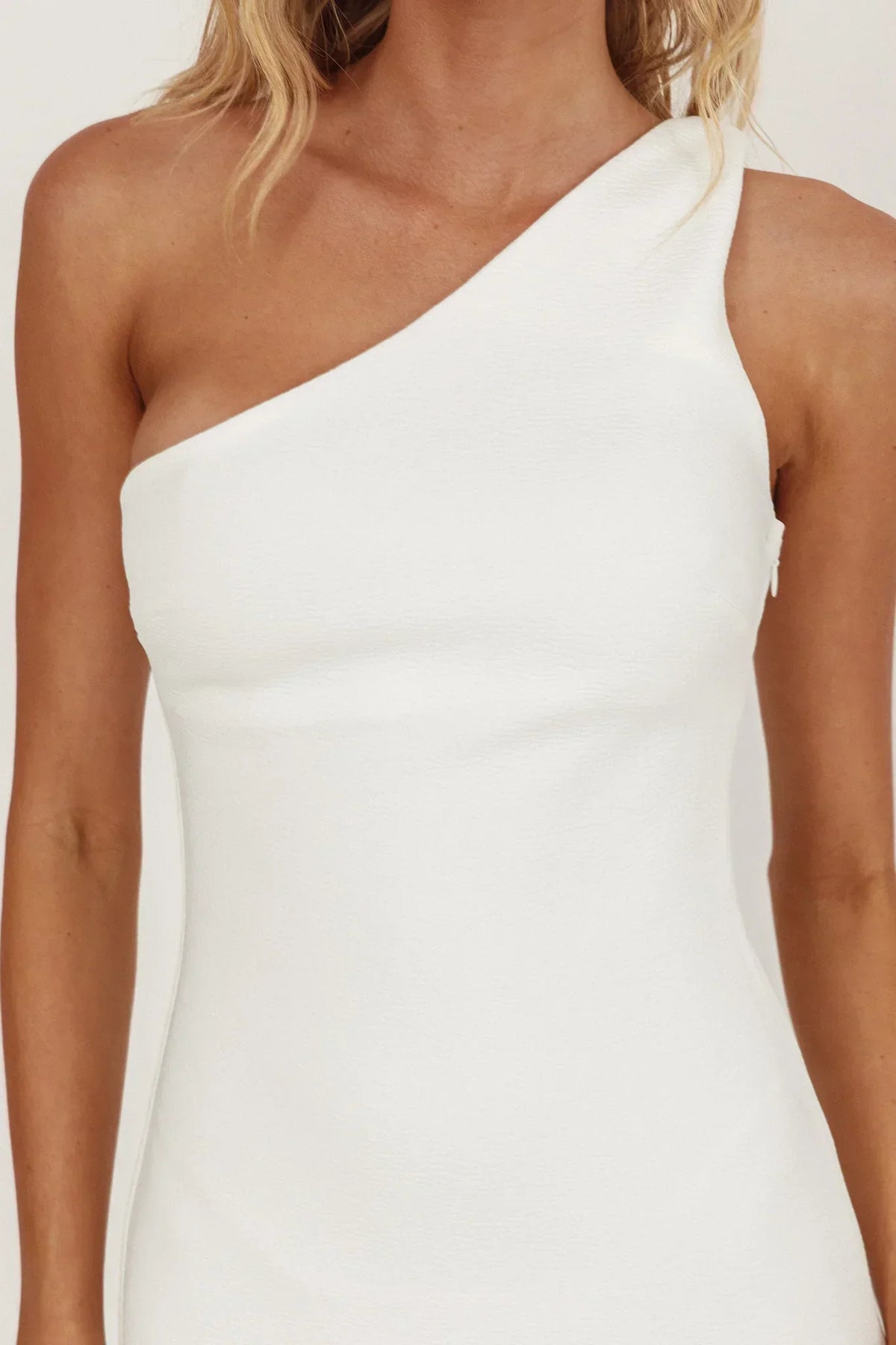 One Shoulder Fitted Ruffle High Low Hem Maxi Dress 3