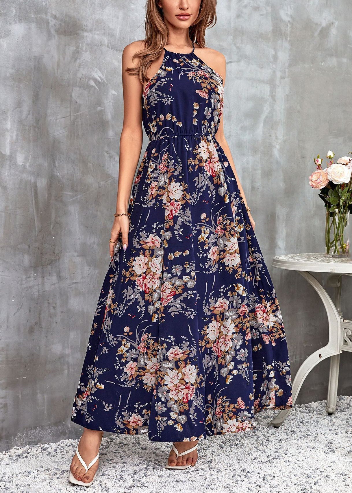 Gracefully Styled Dress for Any Occasion