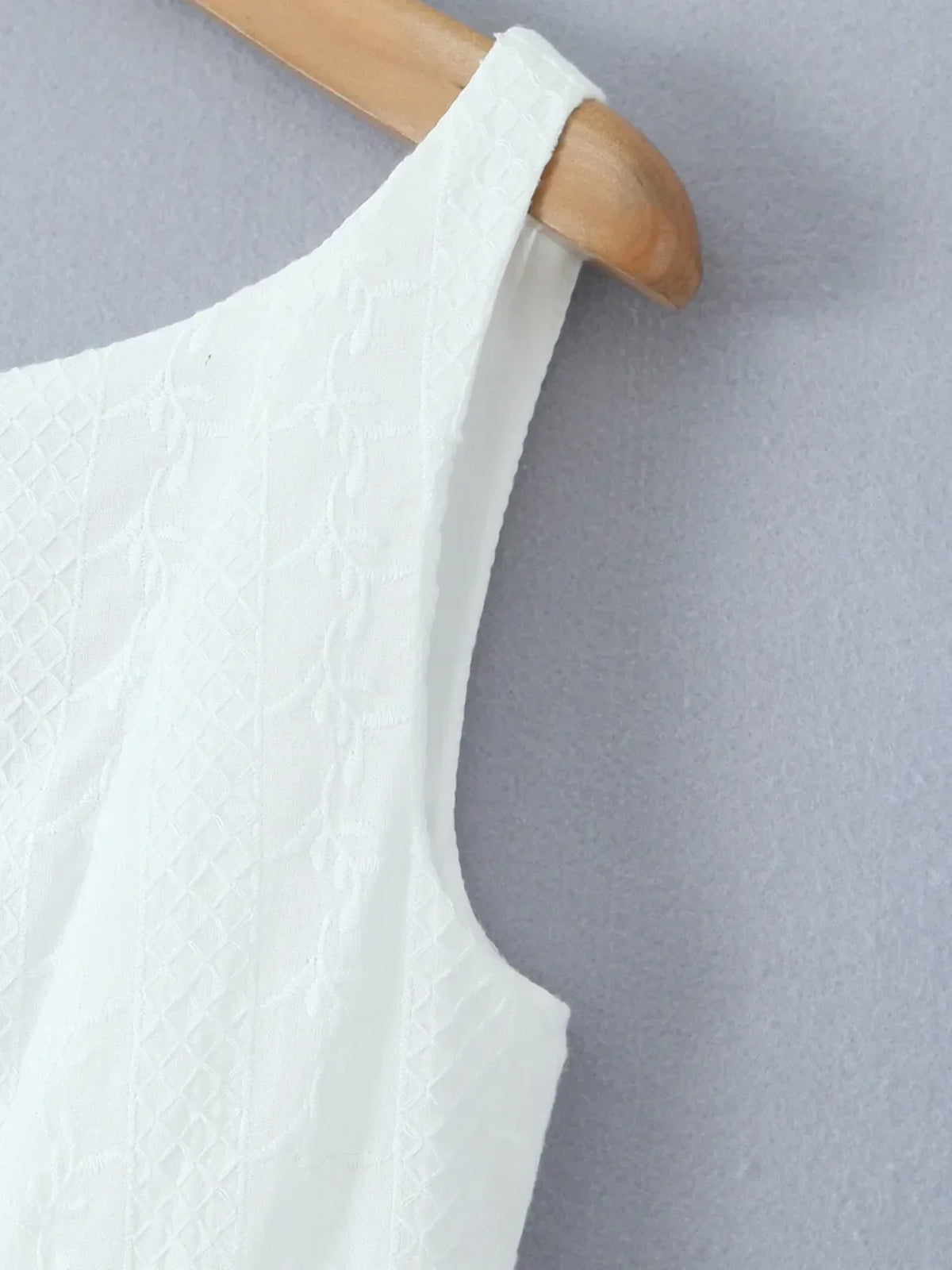 Lace Detail Sleeveless Mini Dress