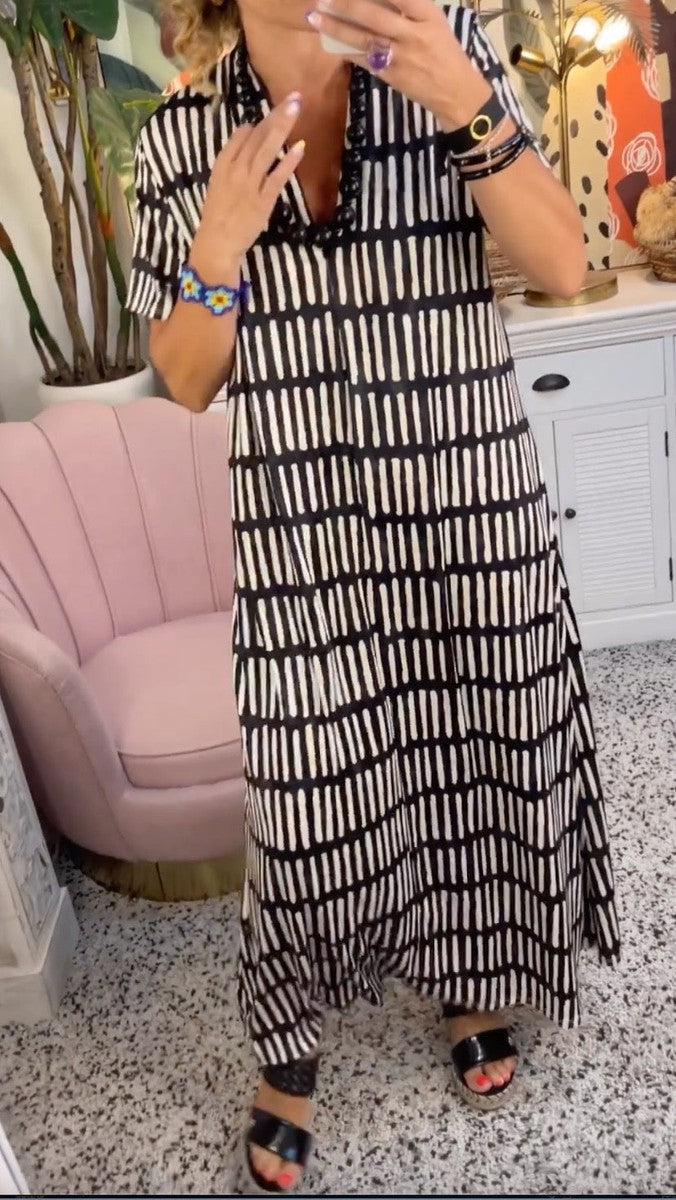 Geometric Dash Print V-Neck Short Sleeve Relaxed Maxi Dress