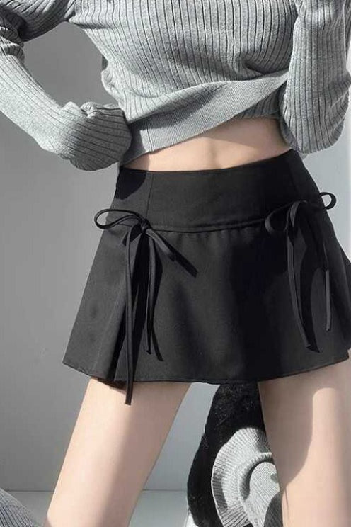 Low-Rise Pleated Denim Mini Skort