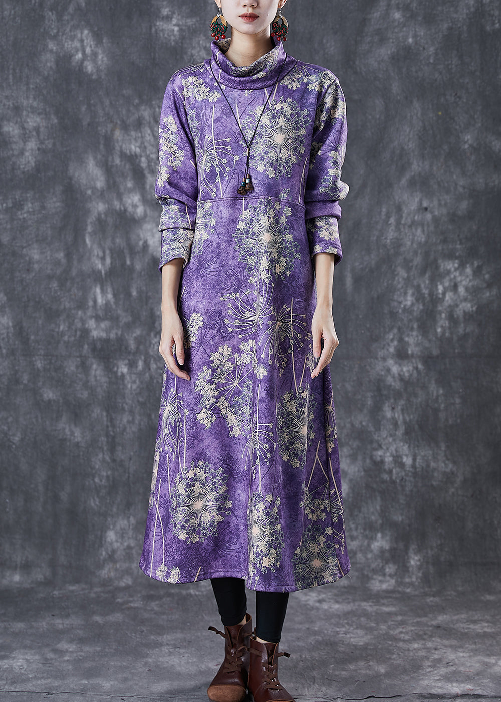 Classic Vintage Dress with a Flattering Fit