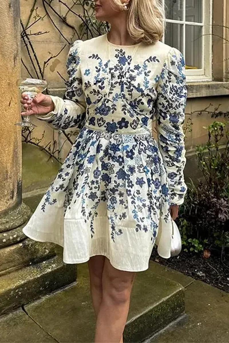 Beautifully Crafted Dress in a Classic Style