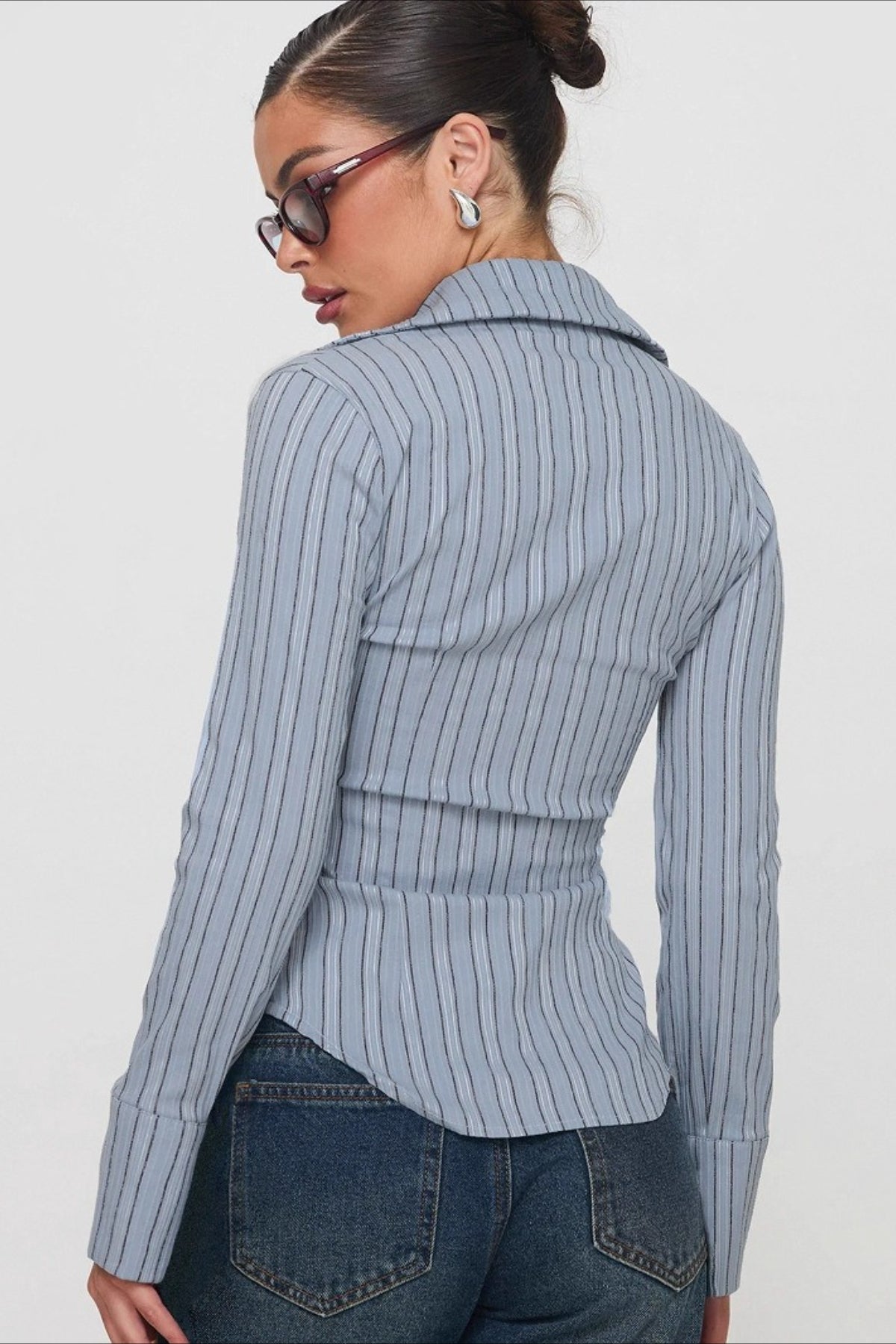 Striped Collared Long Sleeve Button Front Split Hem Fitted Shirt 3