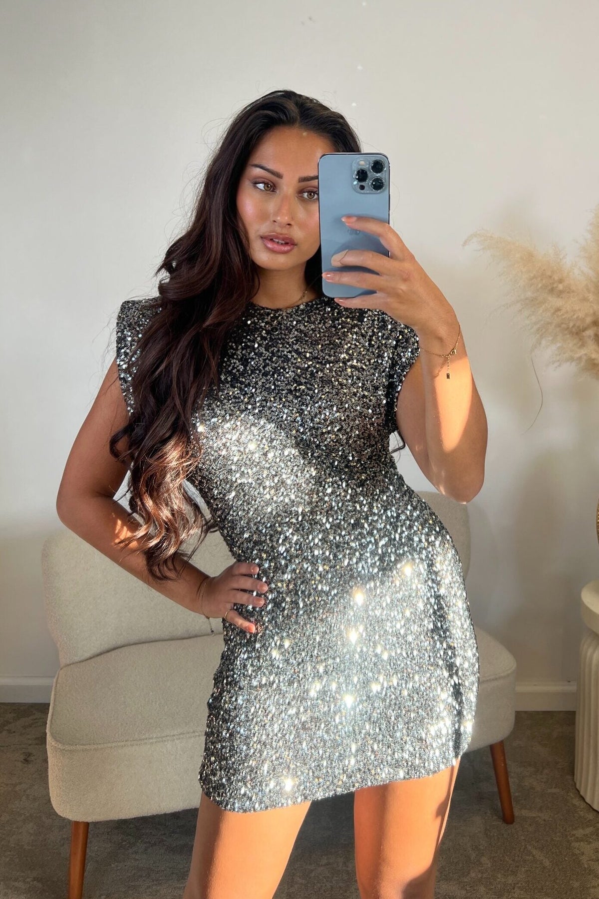 Sequin Crew Neck Cap Sleeve Bodycon Mini Dress 18