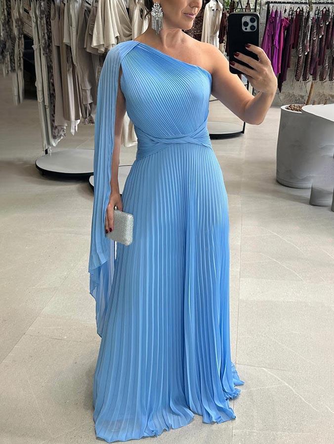 Elegant Flowing Pleated Off-the-Shoulder Maxi Dress Blue