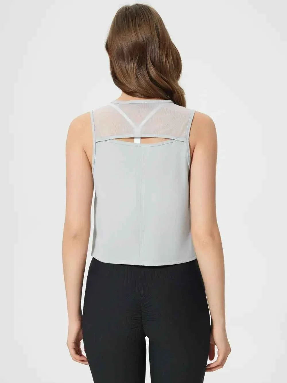 Round Neck Sleeveless Seam Detail Cropped Active Tank Top 2