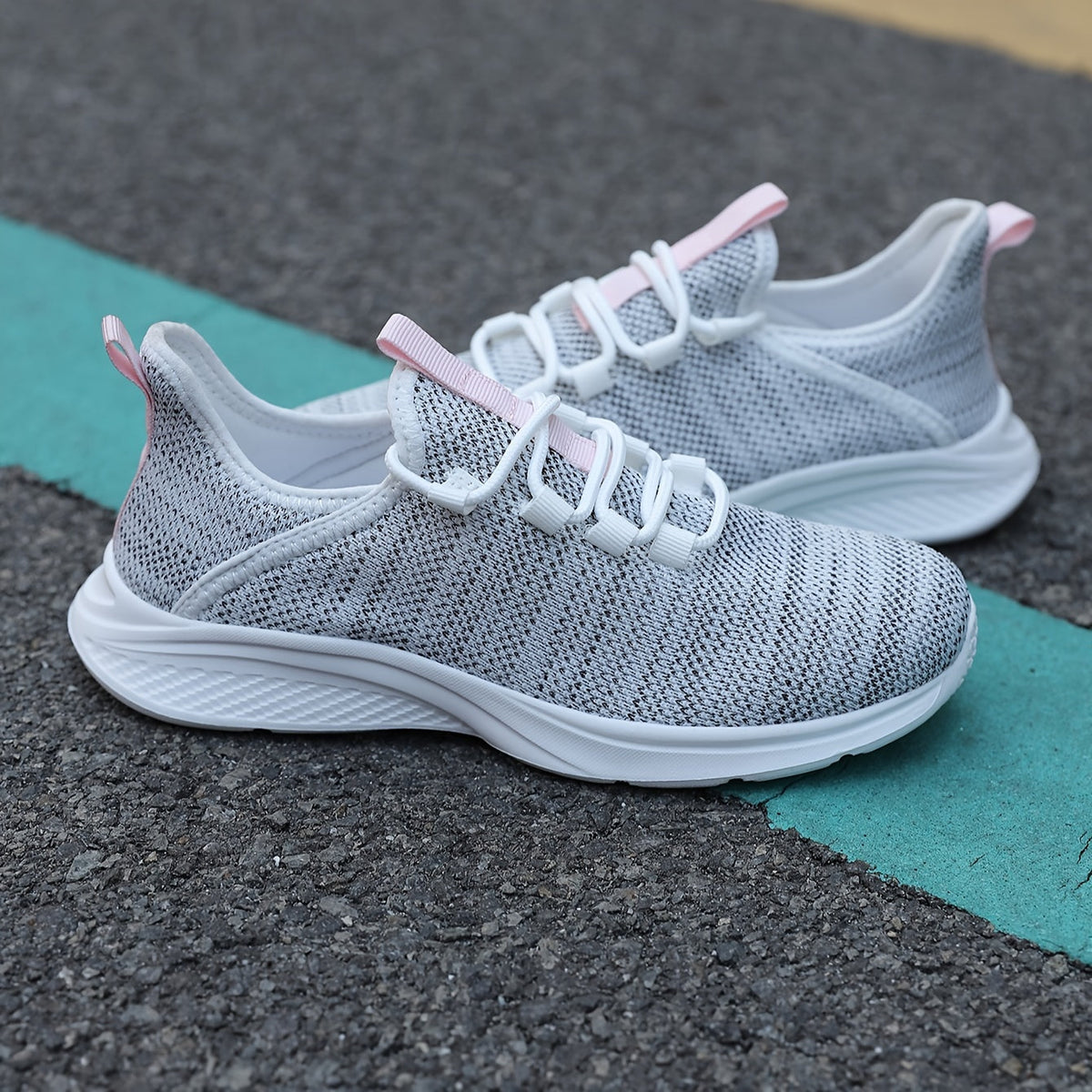 Lace Up Knit Low Top Running Sneakers