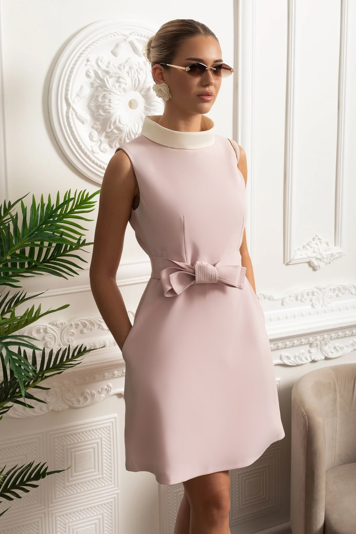 Sleeveless Contrast Collar Bow Belt A-Line Mini Dress - View 4