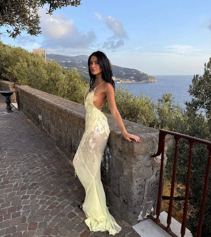 Sexy Yellow V Neck Sequin Chiffon Mermaid Party Evening Dress Backless Long Prom Dress cc1854