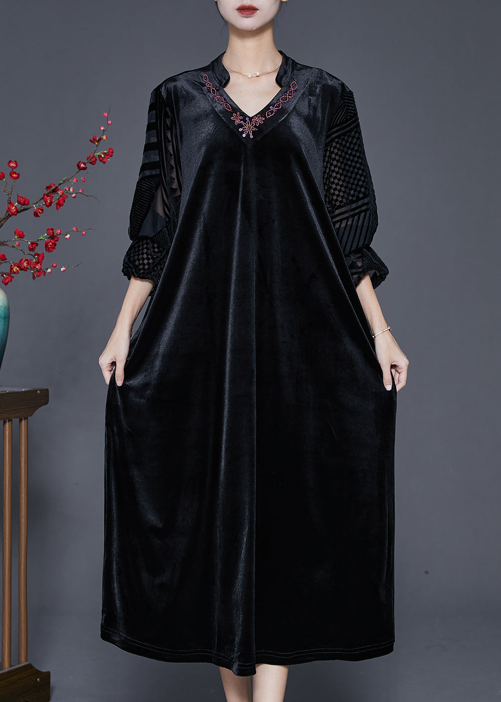 Gracefully Styled Dress for Any Occasion