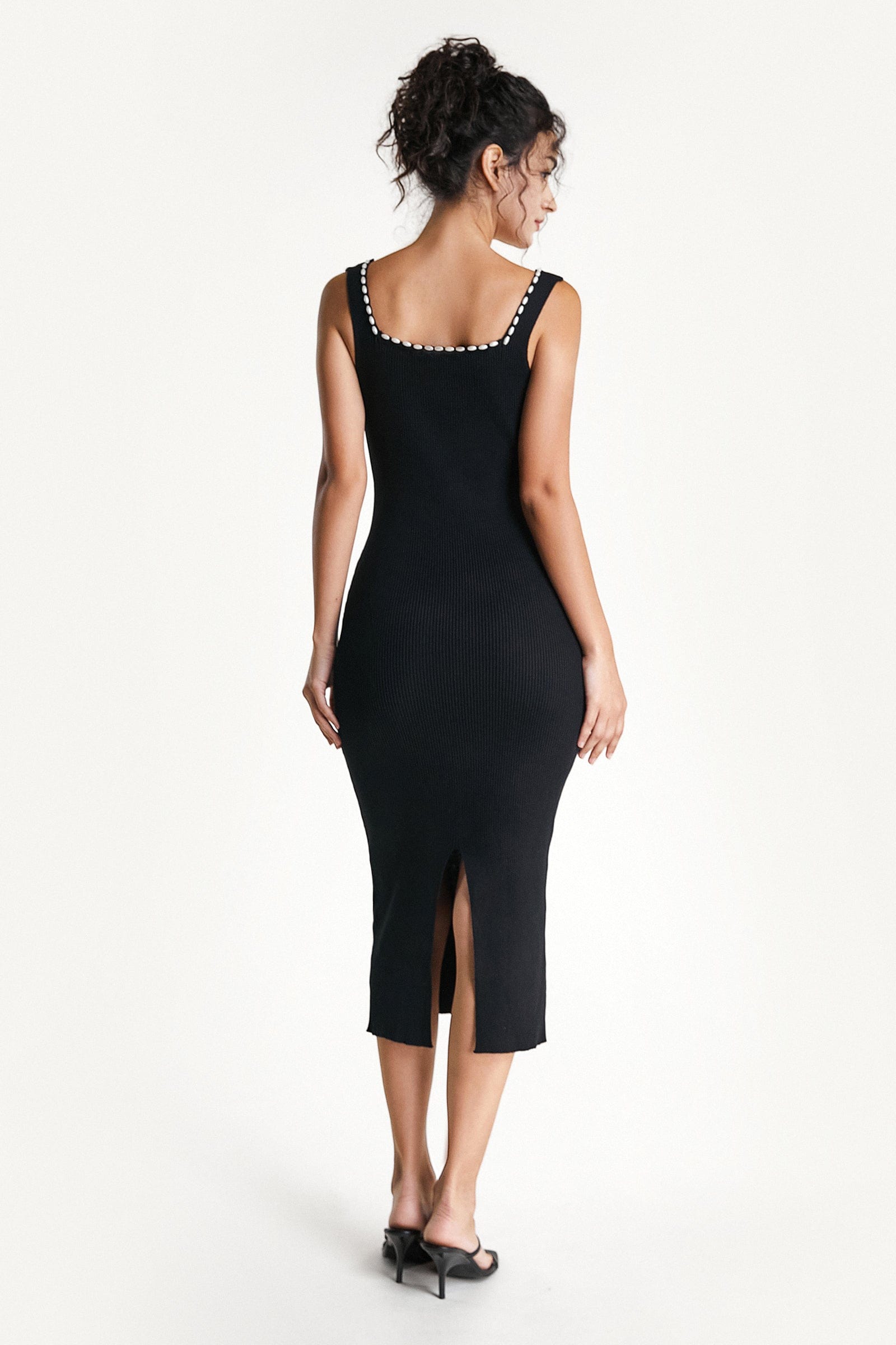 Knit Sweetheart Neck Pearl Trim Bodycon Midi Dress