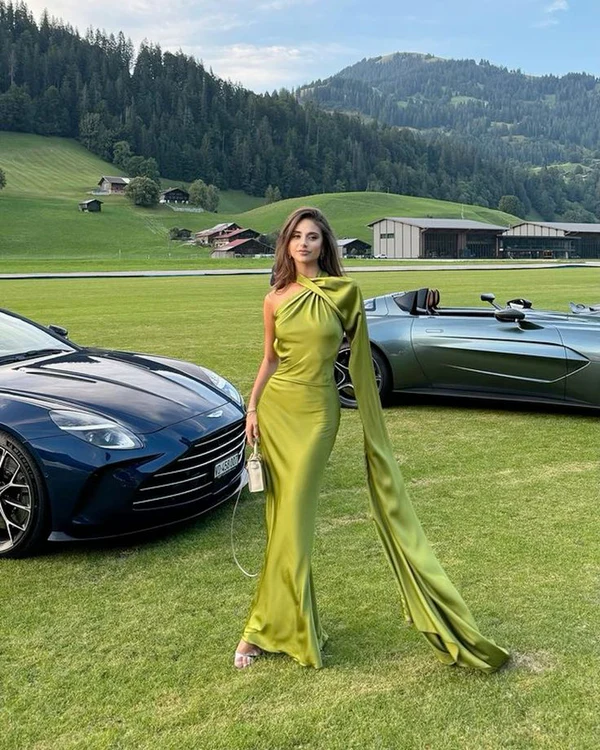 Elegant Green Backless Evening Dress Long Party Prom Dress cc1382