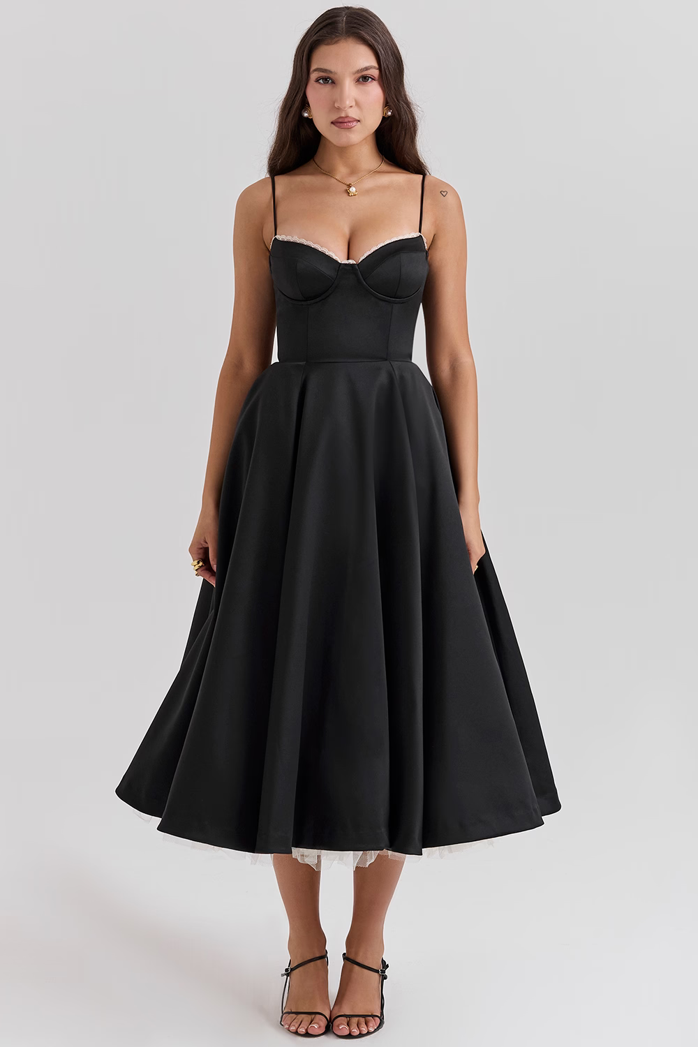 Una Exclusive Party Dress Boutique Collection