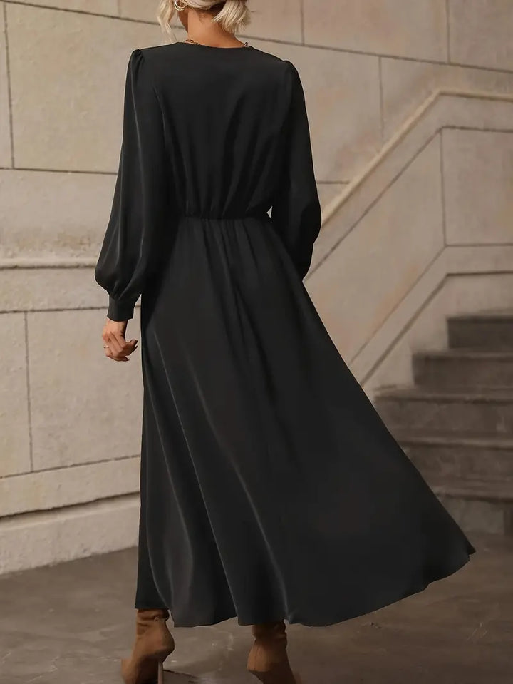 Soraya Simple And Stylish Dress with Classic Everyday Styling