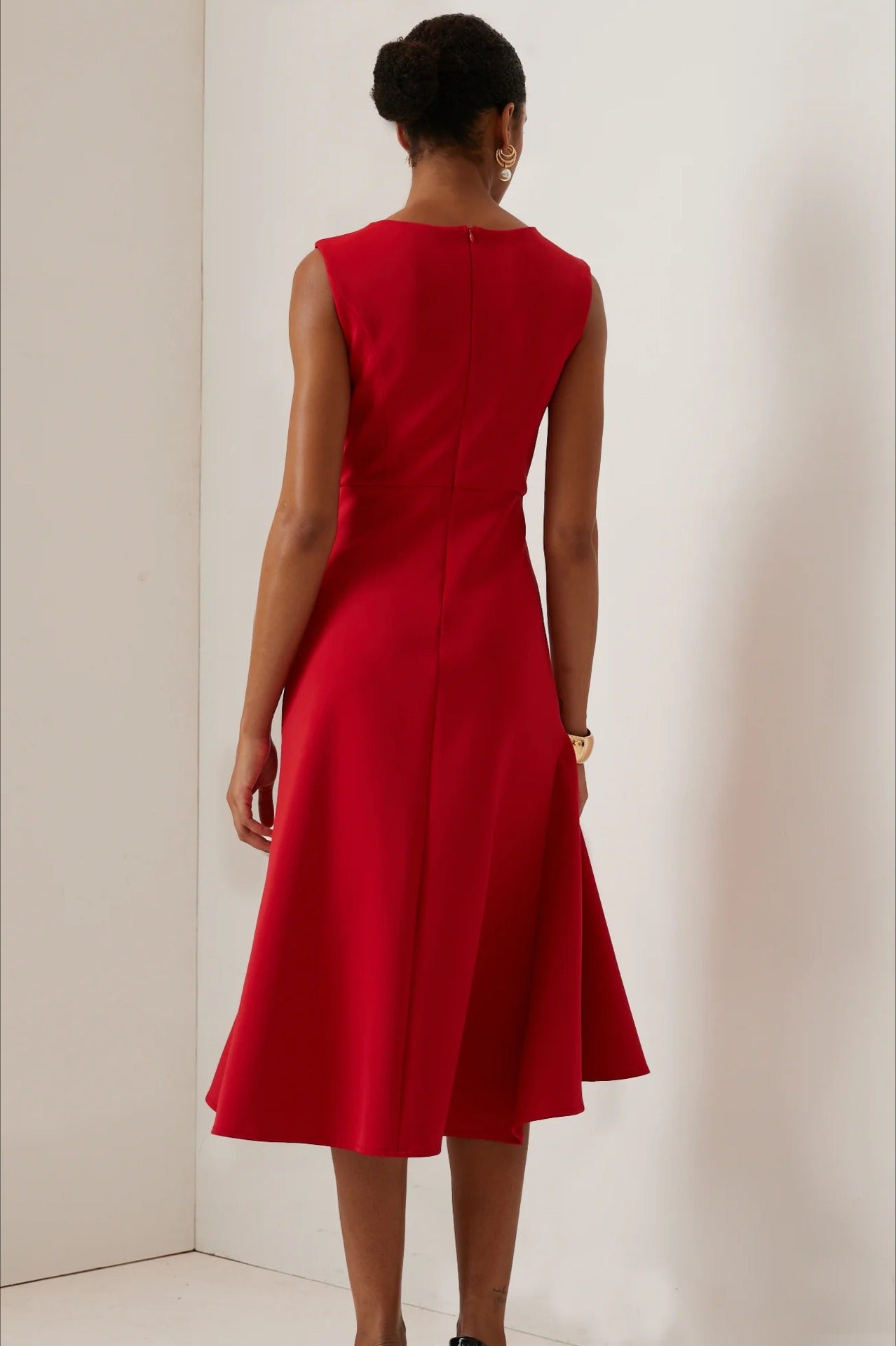 Sleeveless Round Neck Side Knot Ruffle Cascade Midi Cocktail Dress