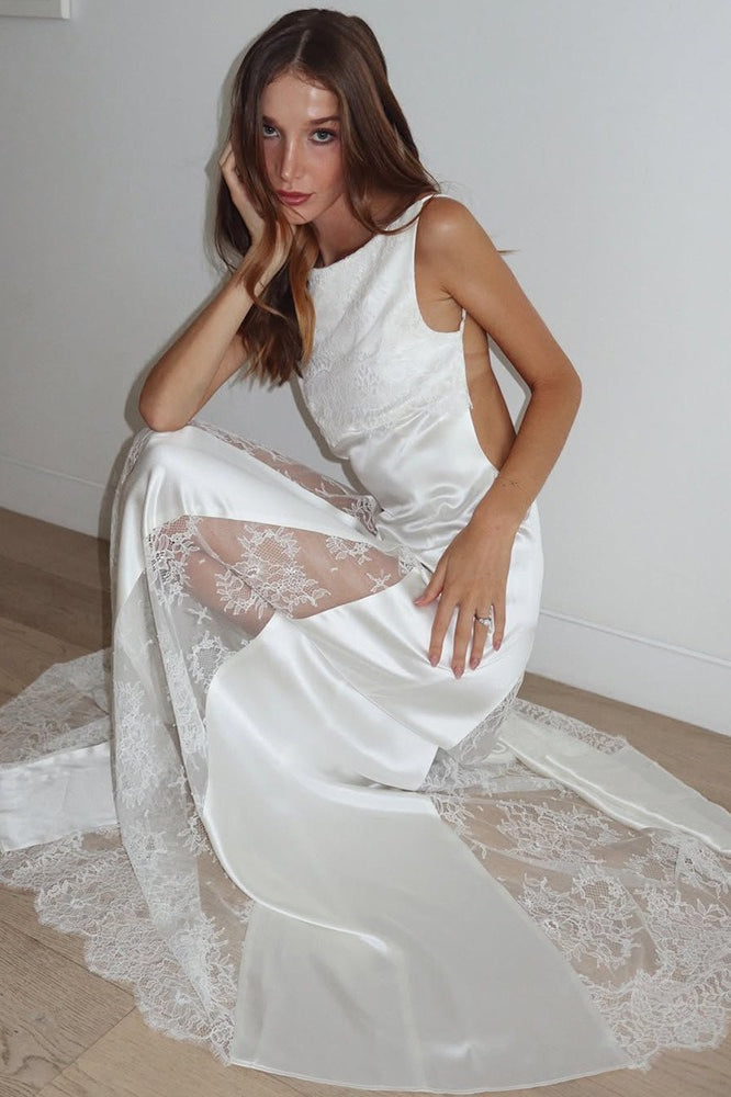 Backless Sheer Elegant Floor Length Lace Dress