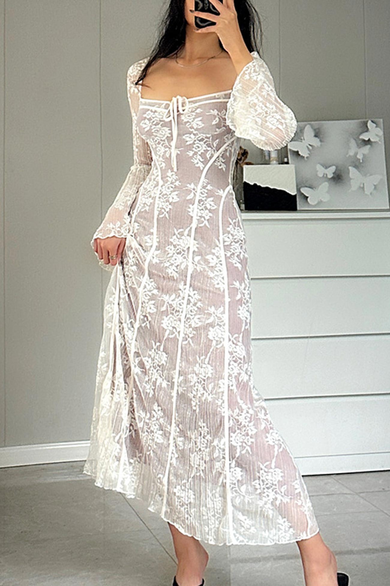 Sophisticated Dress with a Clean Classic Look