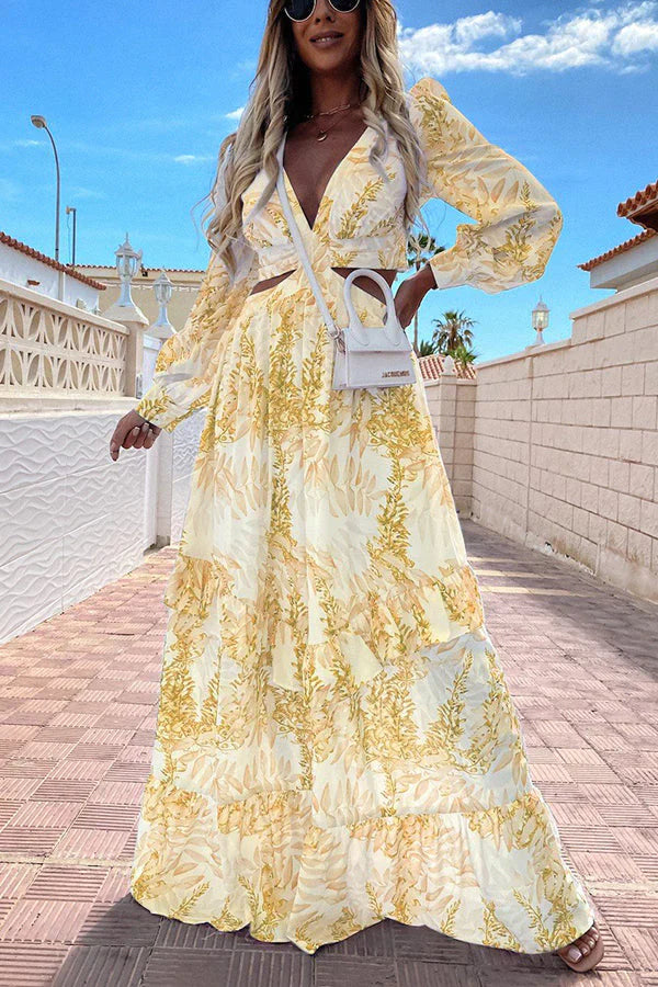 Idalia Chic Maxi Dress with Neckline Silhouette Collection