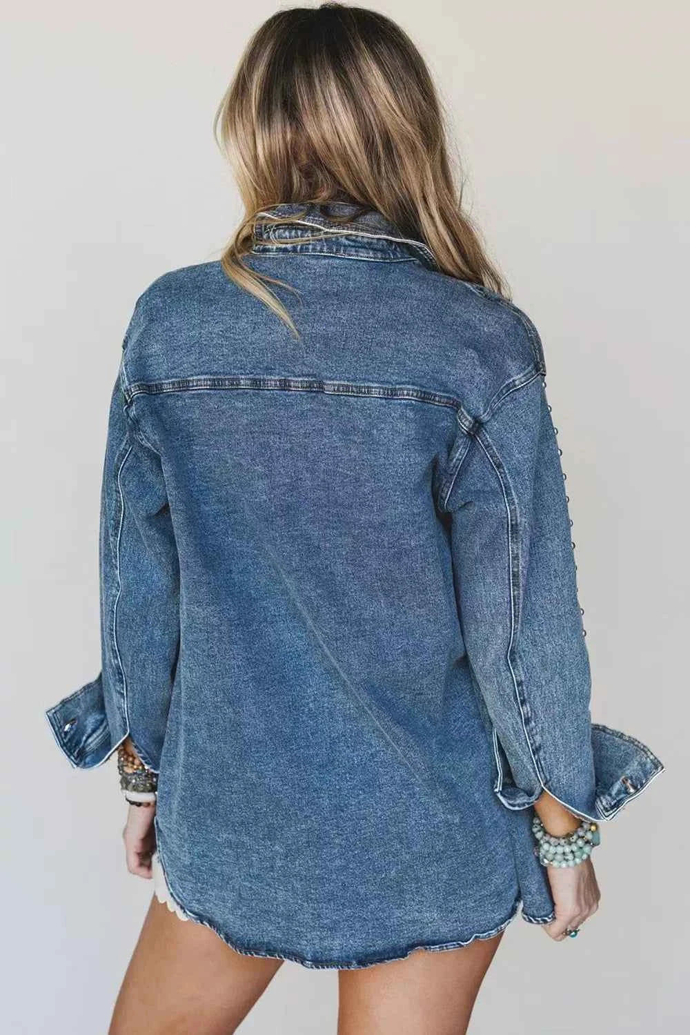 Rivet Embellished Western Style Regular Fit Long Sleeve Denim Jacket