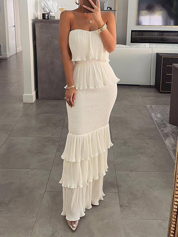 Beautifully Finished Dress in a Timeless Design