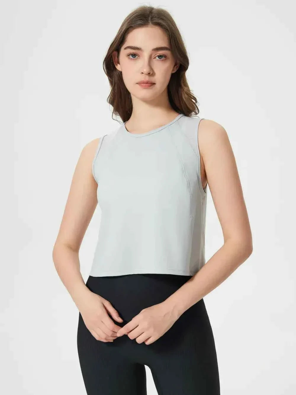 Round Neck Sleeveless Seam Detail Cropped Active Tank Top 3