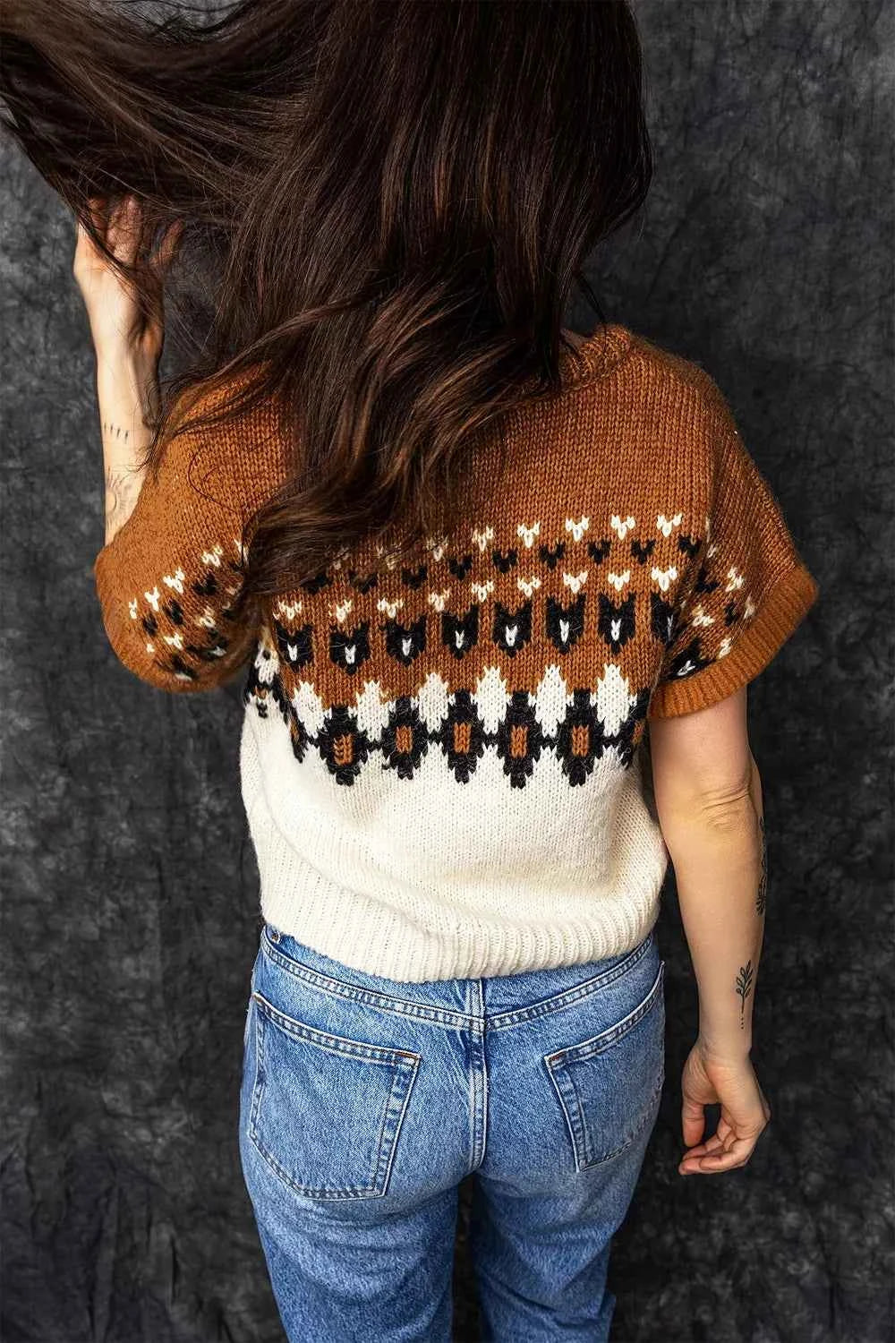 Geometric Pattern V-Neck Short Sleeve Cropped Knit Sweater 2