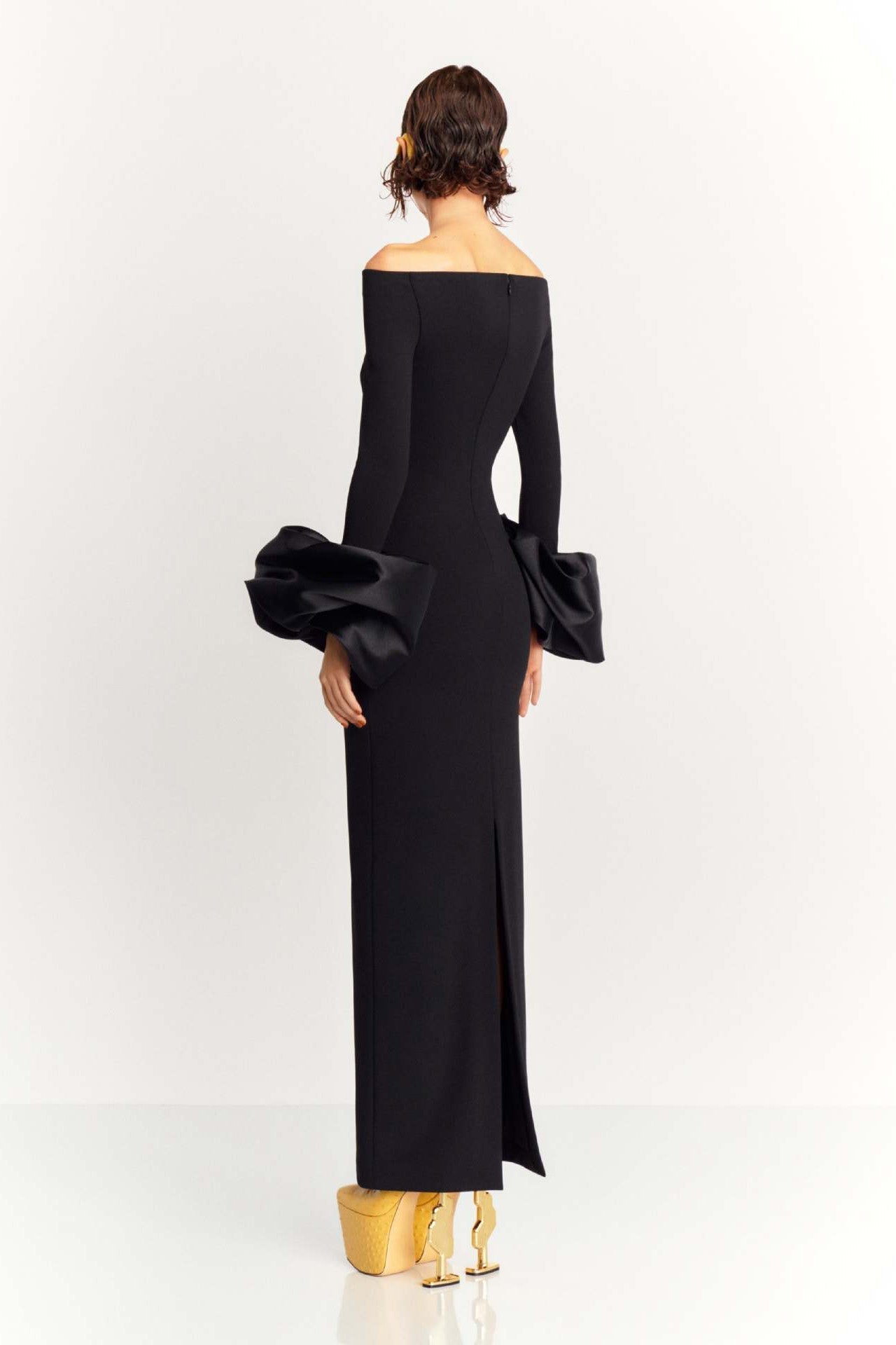 Mariana Minimalist Solid Colored Lantern Sleeve Dress Chic Silhouette Collection