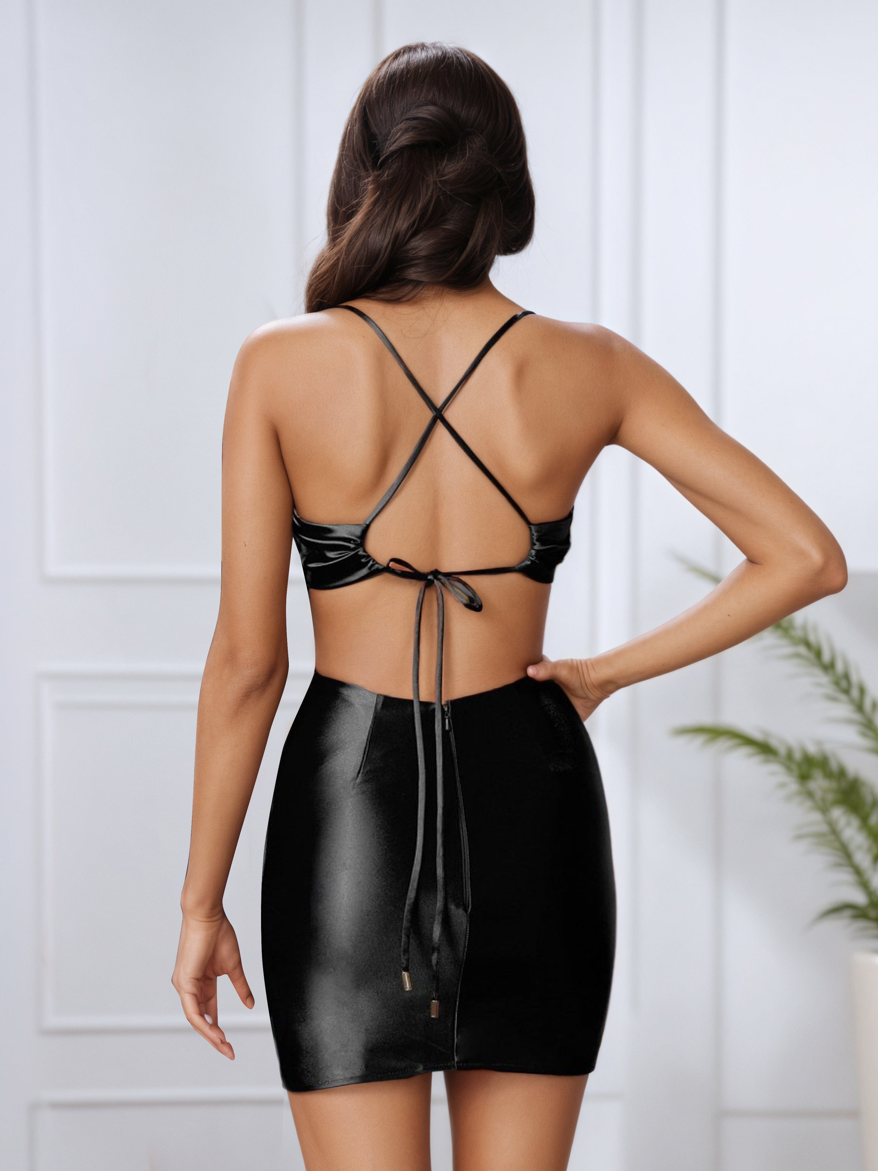 Black Minimalist Spaghetti Straps Sleeveless Homecoming Dress