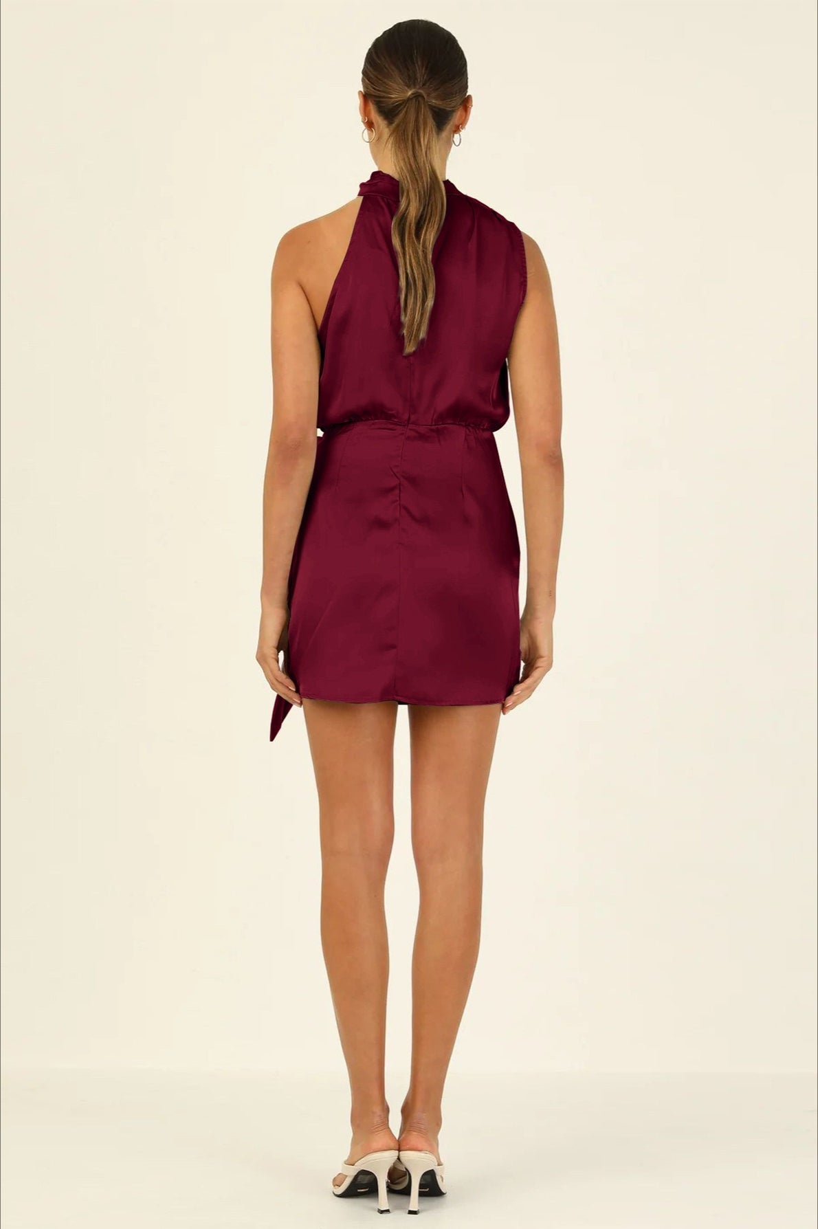Lace Backless Deep V-Neck Long Sleeve Mini Dress